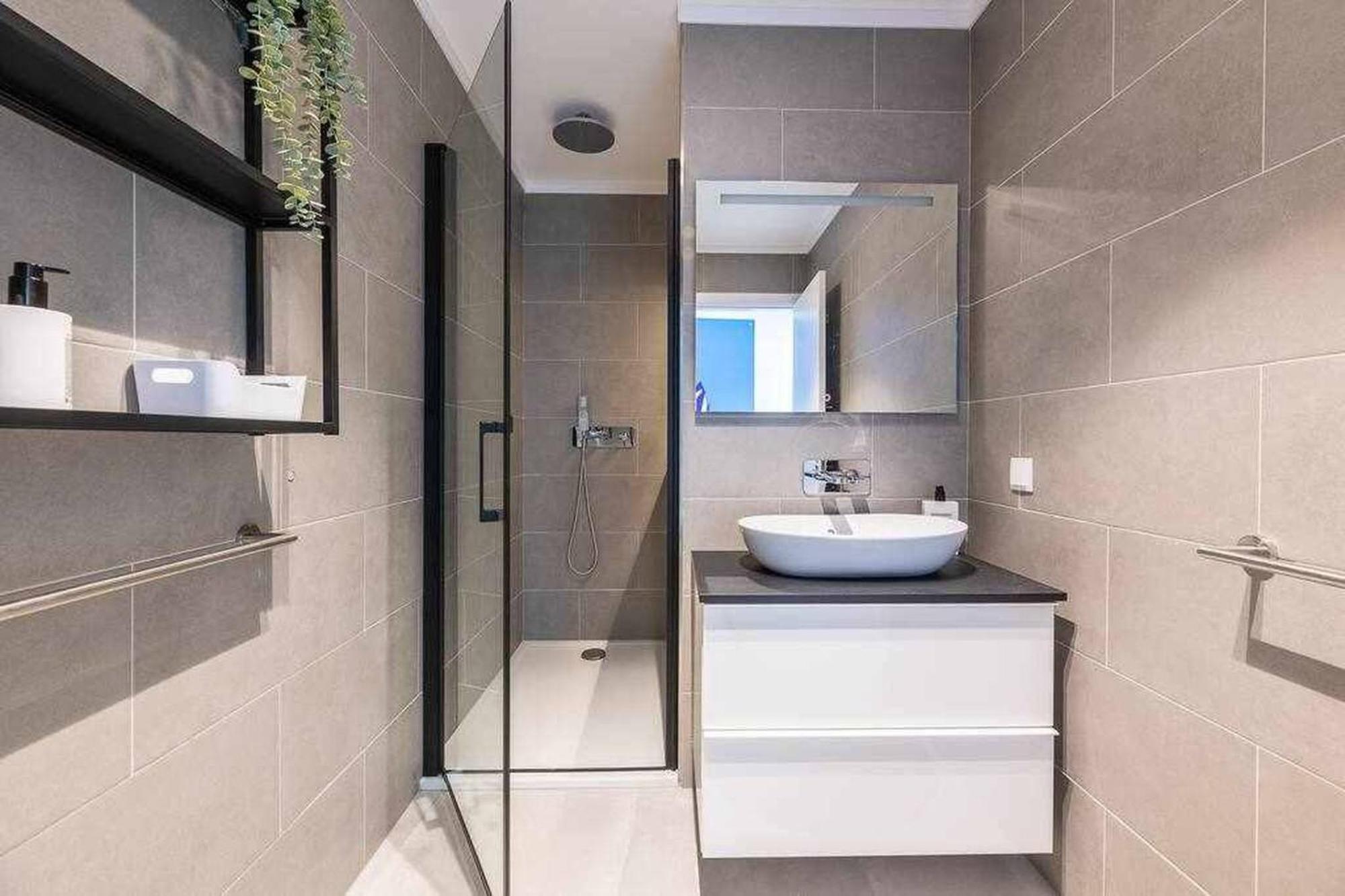 Central Town 2-Bedroom Apartment อัลบูเฟรา ภายนอก รูปภาพ